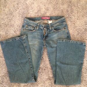 Levi 524 Jeans
